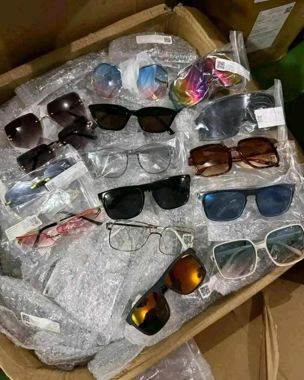Sunglasses Shades Pallet - Image 5